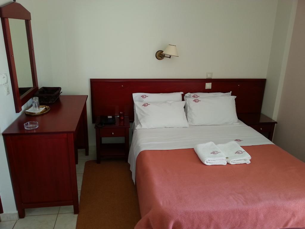 Ilion Hotel Loutraki  Phòng bức ảnh